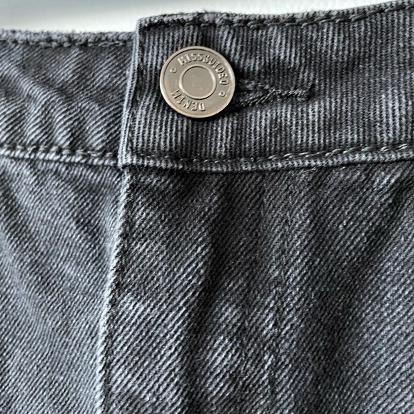 Missguided Distressed Black Denim Mini Skirt Size 6 - Picture 9 of 15